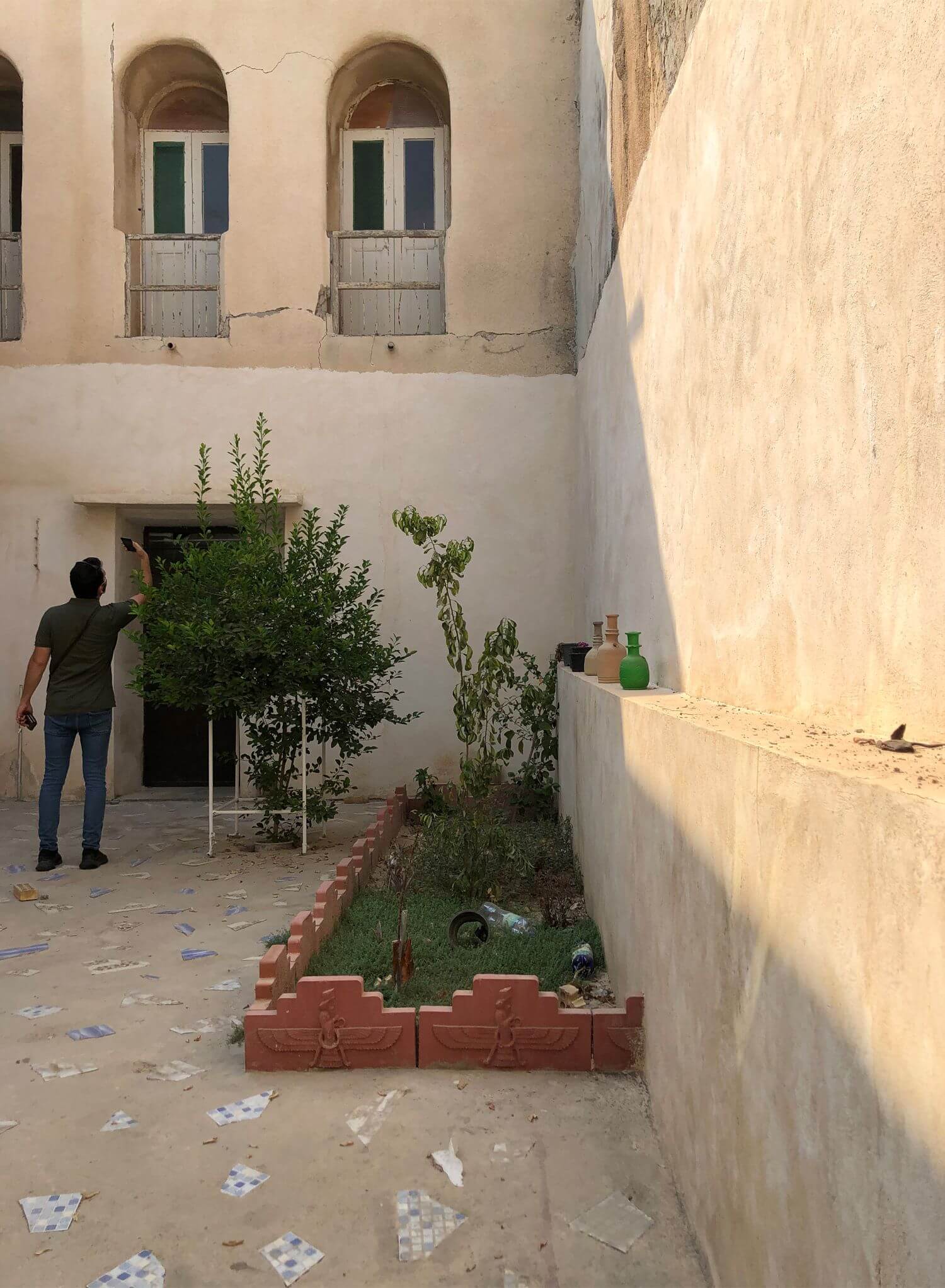 Green Mansion in Bushehr, Iran by Ev Des|Houses